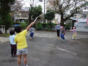 「８の字」。延々飛びたくなります。