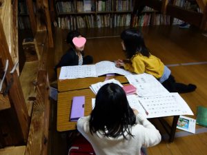 冬休みの宿題を早く終わらせようという魂胆。
